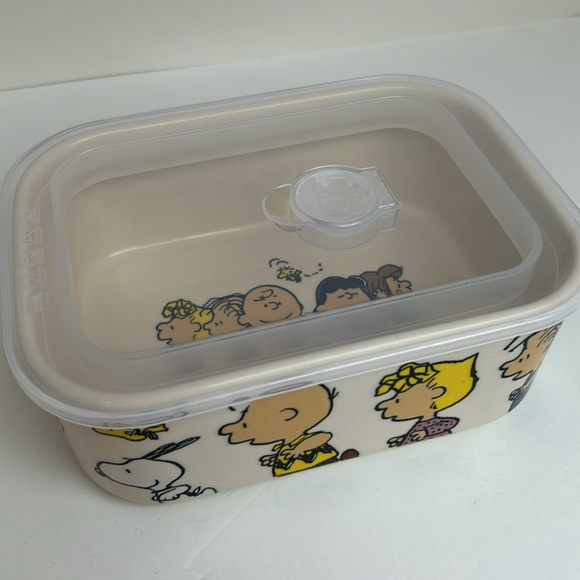 Peanuts Snoopy Stoneware Lunch Box 32 oz. With Lid Storage with Lid - Picture 13 of 16